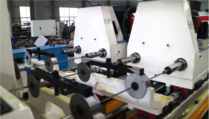 Máy khoan súng ba trục phối hợp